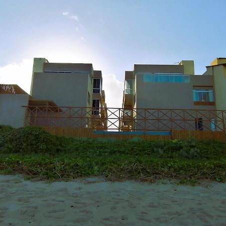 Triplex Pe Na Areia Com 3 Suites Proximo Salvador Lauro de Freitas Eksteriør billede