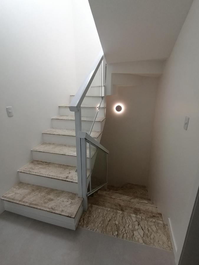 Triplex Pe Na Areia Com 3 Suites Proximo Salvador Lauro de Freitas Eksteriør billede